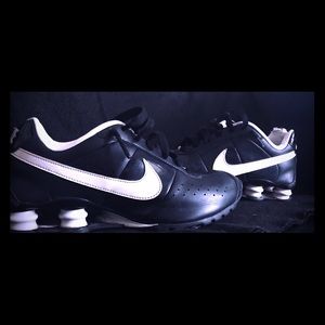 Shox Air Deliver (Size 8.5)